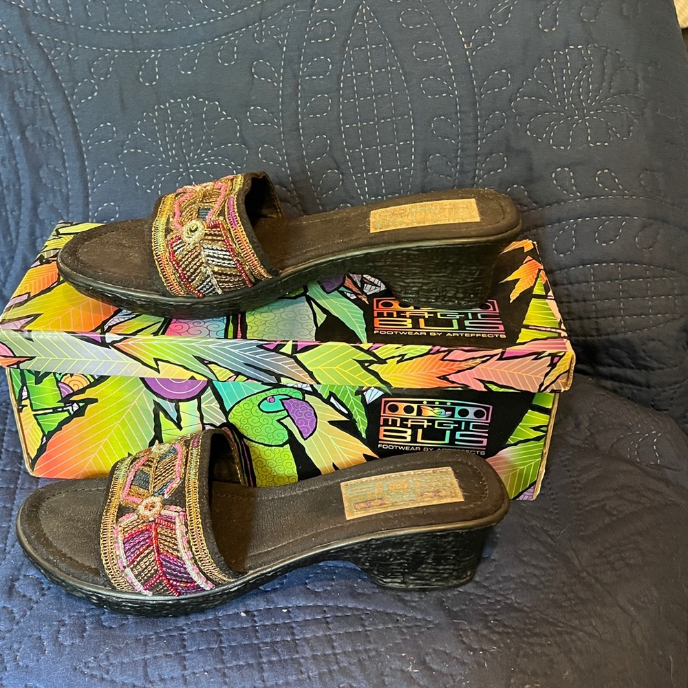 Vintage Magic bus footwear by ARTEFFECTS sandals, beautiful beads size eight new